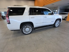 Used 2017  Cadillac Escalade 4d SUV 4WD Platinum at Maxx Loans near St&period; Adrian&comma; MI
