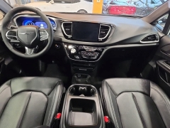 Used 2026  Chrysler Pacifica Select FWD at Maxx Loans near St&period; Adrian&comma; MI