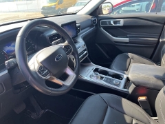 Used 2022 Ford Explorer XLT 4WD at Suburban Ford of Sterling Heights near Sterling Heights, MI