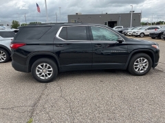 Used 2019 Chevrolet Traverse 4d SUV AWD LT Cloth w/1LT at Suburban Ford of Sterling Heights near Sterling Heights, MI