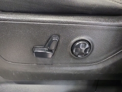 Used 2019  Ram 1500 Big Horn&sol;Lone Star 4x4 Crew Cab 5'7" Box at Maxx Loans near St&period; Adrian&comma; MI