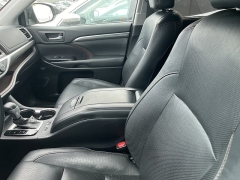 Used 2018 Toyota Highlander Limited V6 AWD (Natl) at Maxx Loans near St. Adrian, MI