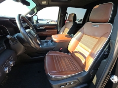 Used 2024  GMC Sierra 3500HD 4WD Crew Cab 159" Denali Ultimate at Maxx Loans near St&period; Adrian&comma; MI
