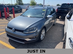 Used 2017 Volkswagen Golf Alltrack 1.8T DSG at Maxx Loans near St. Adrian, MI