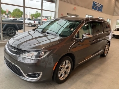 Used 2019 Chrysler Pacifica Limited FWD at Suburban Ford of Sterling Heights near Sterling Heights, MI