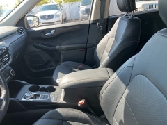 Used 2020 Ford Escape 4d SUV AWD Titanium at Maxx Loans near St. Adrian, MI