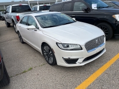 Used 2019 Lincoln MKZ Hybrid 4d Sedan FWD Reserve II at Suburban Ford of Sterling Heights near Sterling Heights, MI