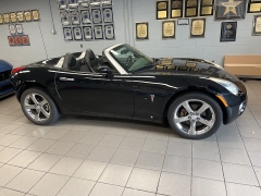 Used 2007 Pontiac Solstice 2dr Convertible at Maxx Loans near St. Adrian, MI