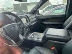 Used 2018 Ford Expedition Max 4d SUV 4WD Limited at Maxx Loans near ,