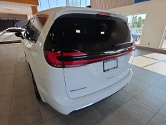 Used 2024  Chrysler Pacifica Touring L FWD at Maxx Loans near St&period; Adrian&comma; MI