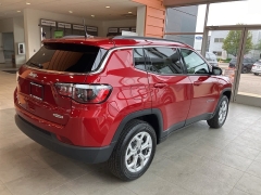 Used 2025 Jeep Compass Latitude 4x4 at Suburban Ford of Sterling Heights near Sterling Heights, MI