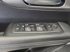 Used 2025  Chrysler Pacifica Limited FWD at Maxx Loans near St&period; Adrian&comma; MI
