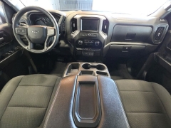 Used 2020  Chevrolet Silverado 1500 4WD Crew Cab 147" Custom Trail Boss at Maxx Loans near St&period; Adrian&comma; MI