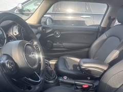 Used 2019  MINI Hardtop 2 Door Cooper FWD at Maxx Loans near St&period; Adrian&comma; MI