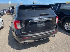 Used 2020 Ford Explorer 4d SUV 4WD Platinum 3.0L EcoBoost at Suburban Ford of Sterling Heights near Sterling Heights, MI