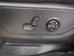 Used 2019  Ram 1500 Big Horn&sol;Lone Star 4x4 Crew Cab 5'7" Box at Maxx Loans near St&period; Adrian&comma; MI