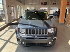Used 2023 Jeep Renegade Limited 4x4 at Suburban Ford of Sterling Heights near Sterling Heights, MI