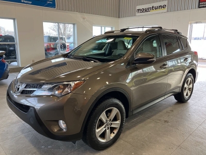 2015 Toyota RAV4 XLE's photo