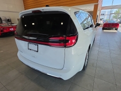 Used 2024  Chrysler Pacifica Touring L FWD at Maxx Loans near St&period; Adrian&comma; MI