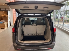 Used 2019 Chrysler Pacifica Limited FWD at Suburban Ford of Sterling Heights near Sterling Heights, MI