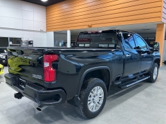 Used 2022  Chevrolet Silverado 2500HD 4WD Crew Cab High Country at Maxx Loans near St&period; Adrian&comma; MI