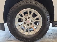 Used 2019  GMC Yukon 4d SUV 4WD SLE at Maxx Loans near St&period; Adrian&comma; MI