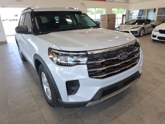 Used 2026  Ford Explorer Active Pkg 4WD at Maxx Loans near St&period; Adrian&comma; MI