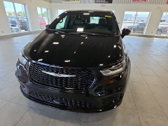 Used 2026  Chrysler Pacifica Select FWD at Maxx Loans near St&period; Adrian&comma; MI