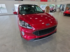 Used 2022  Ford Escape Titanium AWD at Maxx Loans near St&period; Adrian&comma; MI