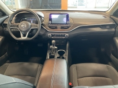 Used 2024  Nissan Altima 2&period;5 SV Sedan at Maxx Loans near St&period; Adrian&comma; MI