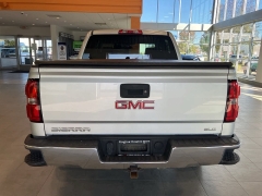 Used 2015  GMC Sierra 1500 4WD Crew Cab 143.5" SLE at Maxx Loans near St. Adrian, MI