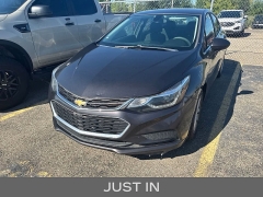 Used 2017  Chevrolet Cruze 4d Sedan LT Auto at Maxx Loans near St&period; Adrian&comma; MI