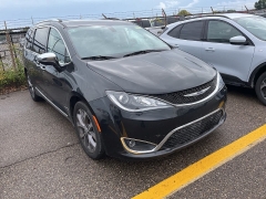 Used 2020 Chrysler Pacifica Limited FWD at Suburban Ford of Sterling Heights near Sterling Heights, MI