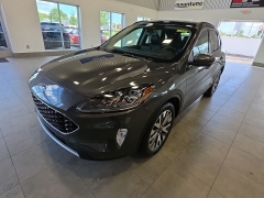 Used 2020  Ford Escape 4d SUV AWD Titanium at Maxx Loans near St&period; Adrian&comma; MI