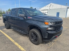Used 2020  Chevrolet Silverado 1500 4WD Crew Cab 147" Custom Trail Boss at Maxx Loans near St&period; Adrian&comma; MI
