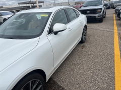 Used 2017 Volvo S90 4d Sedan AWD T6 Momentum at Maxx Loans near St. Adrian, MI