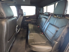 Used 2019  Chevrolet Silverado 1500 4WD Crew Cab 157" High Country at Maxx Loans near St&period; Adrian&comma; MI