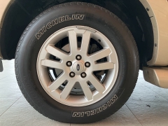 Used 2007 Ford Explorer 4d SUV 4WD Eddie Bauer V6 at Suburban Ford of Sterling Heights near Sterling Heights, MI