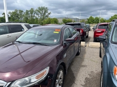 Used 2011 Ford Taurus 4d Sedan SEL at Maxx Loans near ,