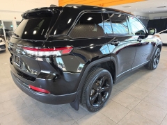 Used 2024  Jeep Grand Cherokee Altitude 4x4 at Maxx Loans near St&period; Adrian&comma; MI