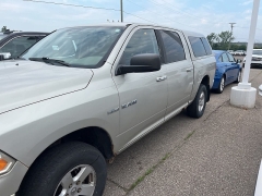 Used 2009 Dodge Ram 1500 4WD Crew Cab 140.5" SLT at Suburban Ford of Sterling Heights near Sterling Heights, MI