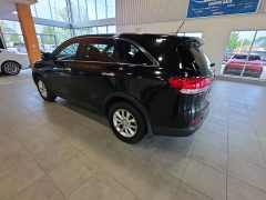 Used 2018  Kia Sorento L FWD at Maxx Loans near St&period; Adrian&comma; MI