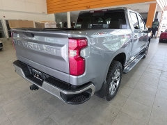 Used 2021  Chevrolet Silverado 1500 4WD Crew Cab 147" LT at Maxx Loans near St&period; Adrian&comma; MI