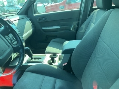 Used 2012 Ford Escape 4d SUV FWD XLT at Maxx Loans near St. Adrian, MI
