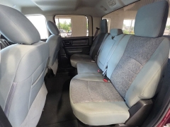 Used 2019  Ram 1500 Classic Express 4x4 Crew Cab 5'7" Box at Maxx Loans near St&period; Adrian&comma; MI