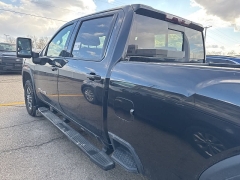 Used 2021  GMC Sierra 2500HD 4WD Crew Cab 172" AT4 at Maxx Loans near St&period; Adrian&comma; MI