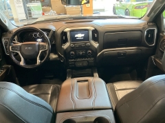Used 2021 Chevrolet Silverado 1500 4WD Crew Cab 147" LT Trail Boss at Suburban Ford of Sterling Heights near Sterling Heights, MI