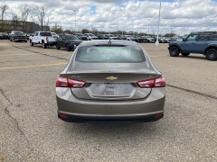 Used 2020 Chevrolet Malibu 4d Sedan LT at Maxx Loans near ,