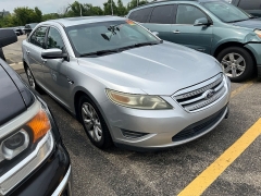 Used 2011  Ford Taurus 4d Sedan SEL at Maxx Loans near St&period; Adrian&comma; MI