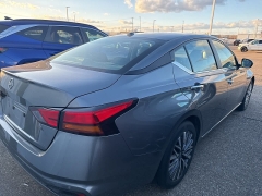 Used 2025  Nissan Altima SV FWD at Maxx Loans near St&period; Adrian&comma; MI